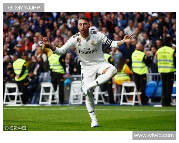 维尼修斯闪耀皇马赛场展现超凡技艺引发球迷热议 维尼修斯闪耀皇马赛场展现超凡技艺引发球迷热议