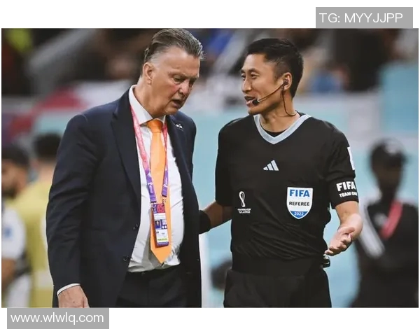 荷兰前主帅范加尔接受新挑战加盟西班牙人队