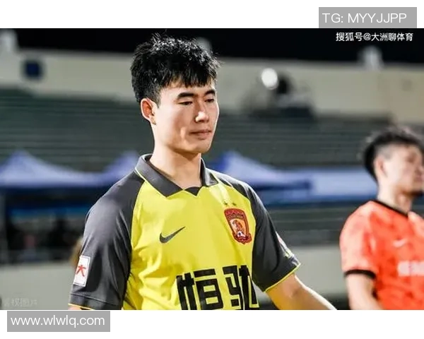 玉昆邓涵文强势插上助力球队逆转胜利展现卓越球技与团队精神